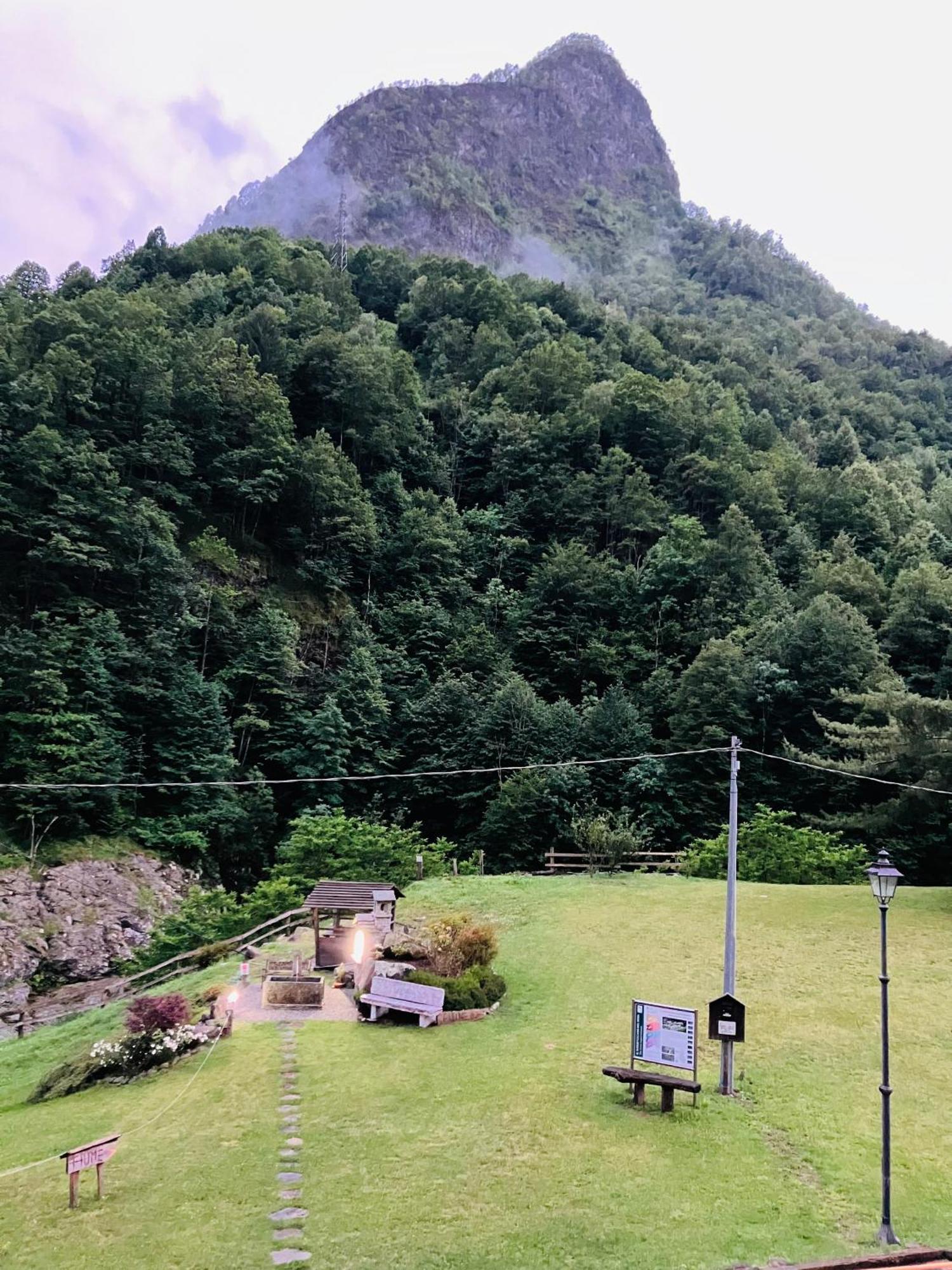 Ospitalita Rurale Familiare Land Wasser Panzió Varallo Kültér fotó